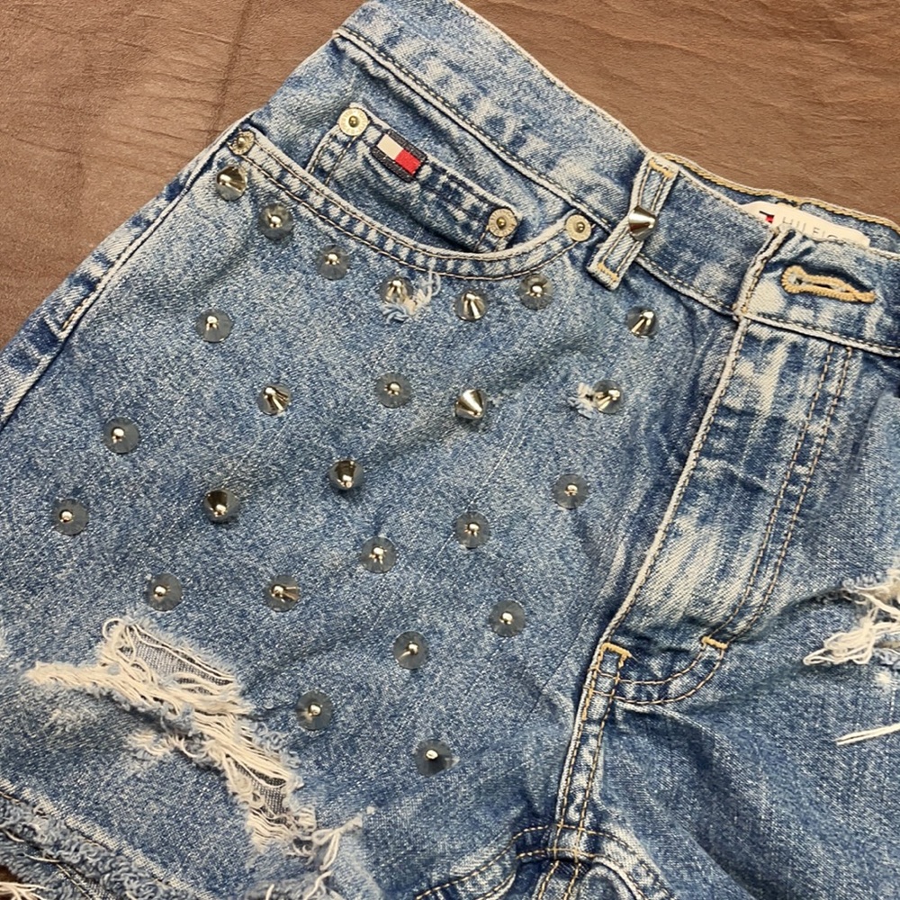 Shorts - Picture 4 of 5